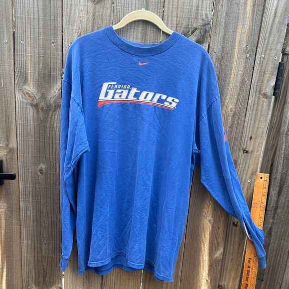 Vintage Nike Florida Gators Men's Blue T-shirt Size Medium - Picture 1 of 8